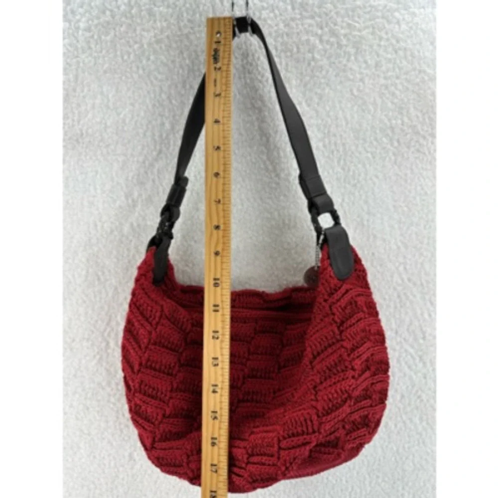 The Sak Womens Hobo Handbag Red Maroon Zipper Closure Shoulder Strap Knit S